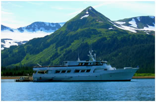 110' Callisto 5 Staterooms/Bathrooms twin Diesel 2000hp